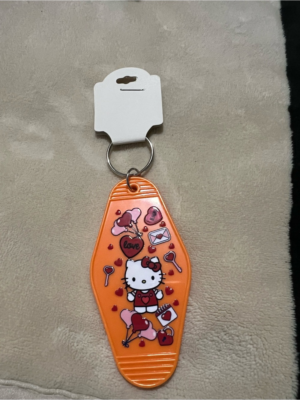 Hello Kitty Keychain 🎀 - Picture 3 of 4